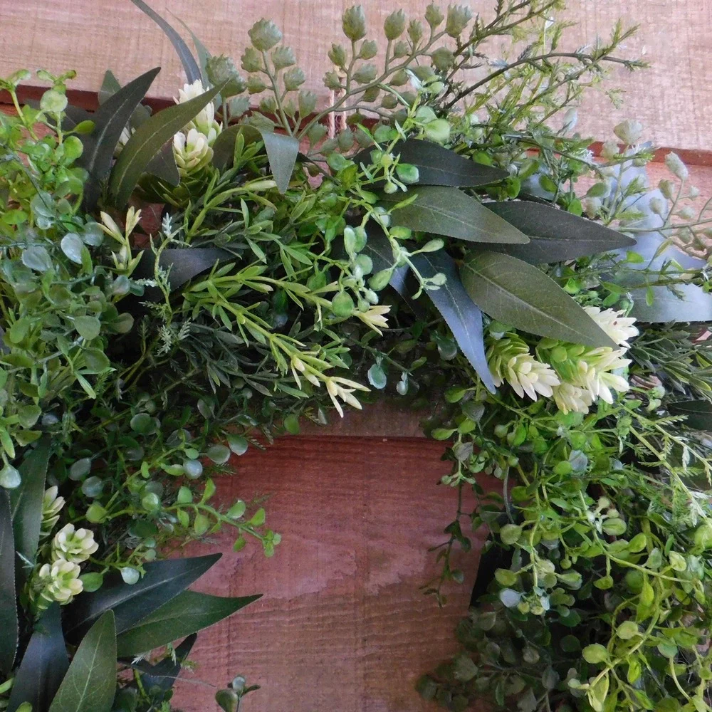 Artificial Year Round Greenery Wreath‎ for Front Door Boxwood Classic Hops